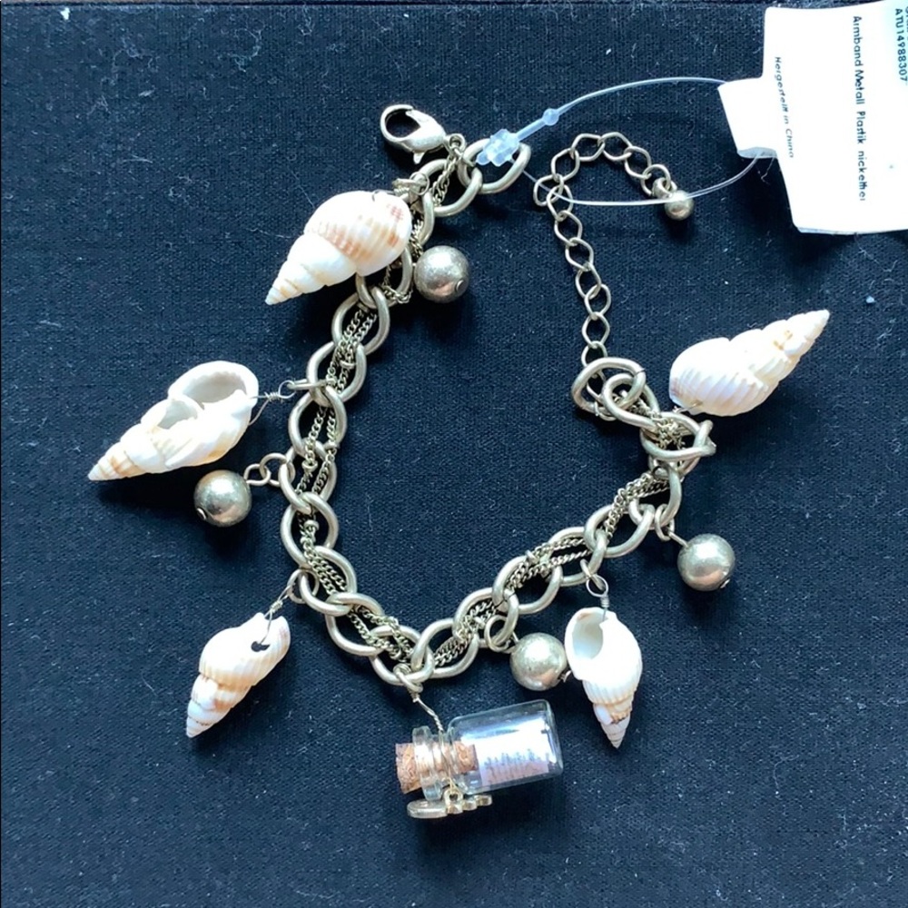 Seashell charm bracelet